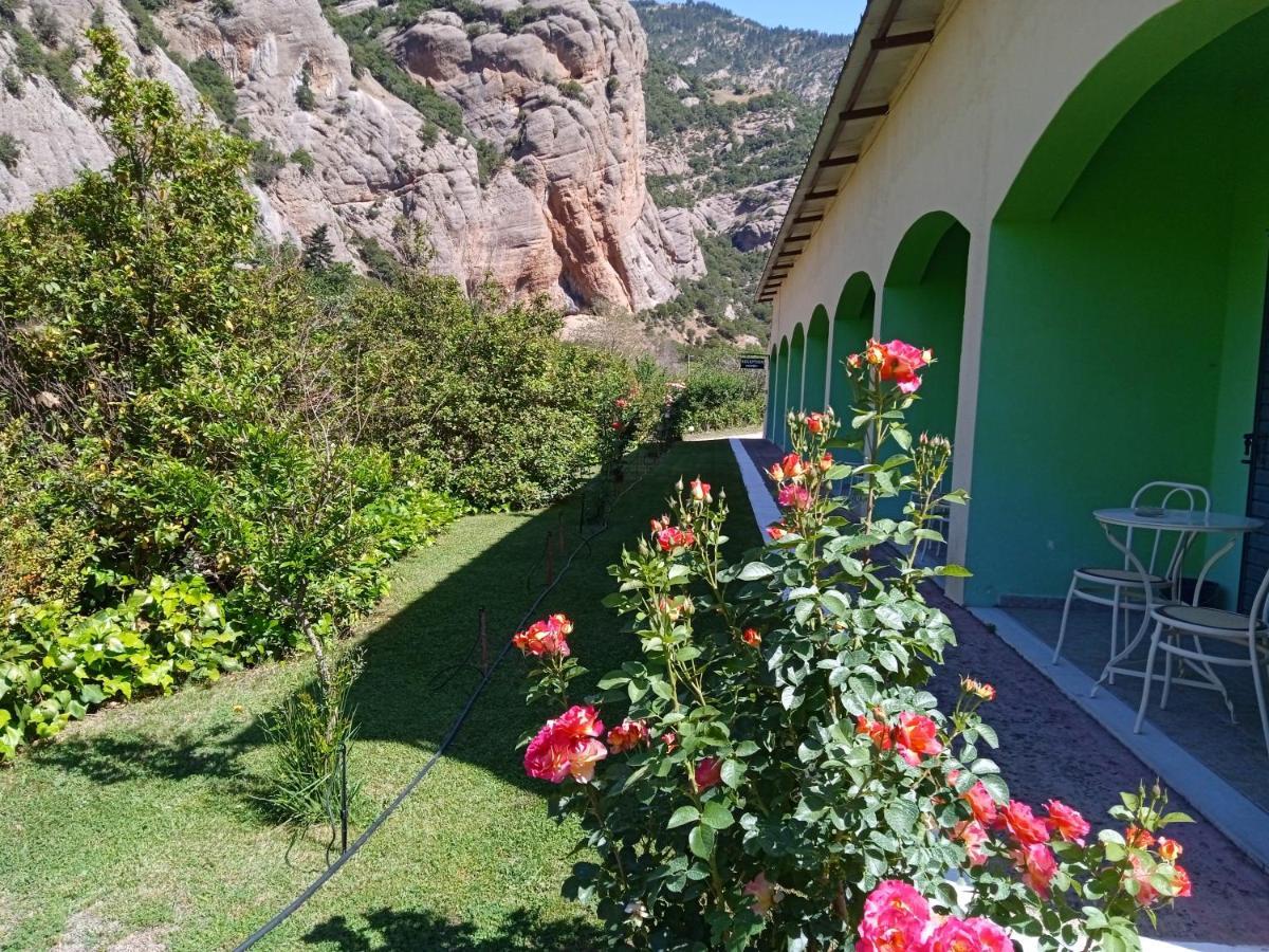 Guesthouse Eleftherios Kalavryta Exterior foto